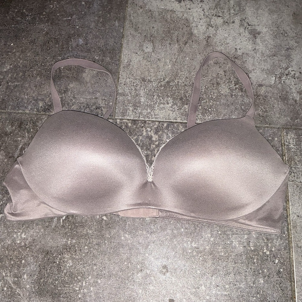 VICTORIA'S SECRET Plunge Mauve Purple Bra‎ 36C